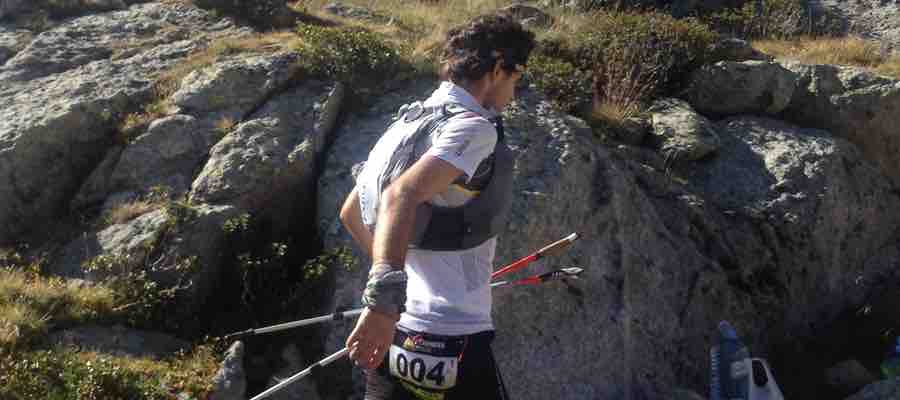 UTOBEST Running Mochilas Ligeras Paquete de hidratación Funcional Running  Vest 5.5L (Negro)… : : Deportes y aire libre