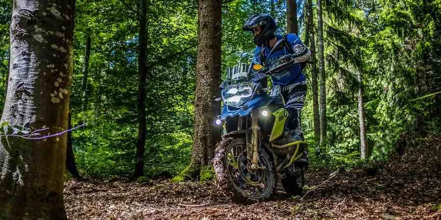 Carreras con la moto enduro